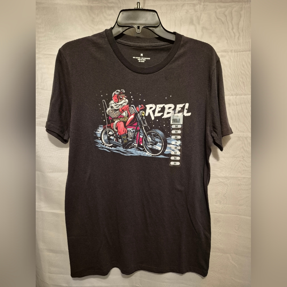 NWT Rebel Santa Biker Medium Short Sleeve Graphic Black T-Shirt